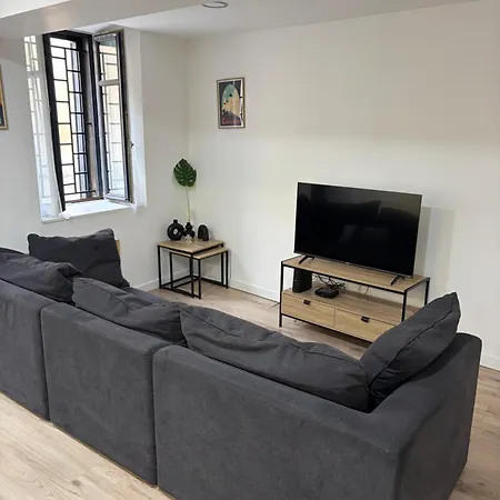 Apartament La Maison Du Roi Arthur Carcassona